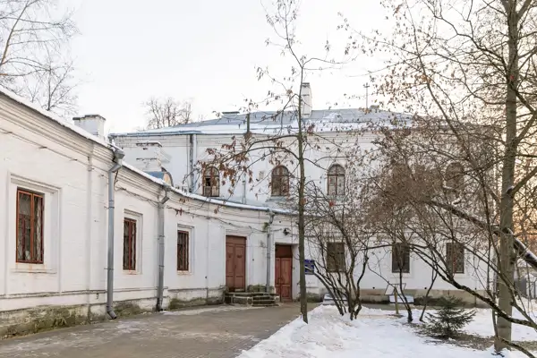 Внутренний двор зимой в Измайлово