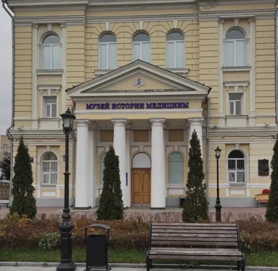 Школьная экскурсия в музее истории медицины на Пироговской