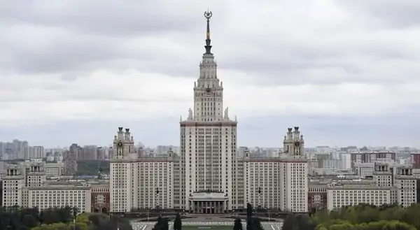 Обзорная экскурсия по МГУ